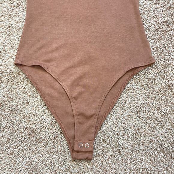Forever 21 Low Scoop Back Short Sleeve Bodysuit Dusty Pink Brown Mauve NWOT XS - Picture 12 of 16